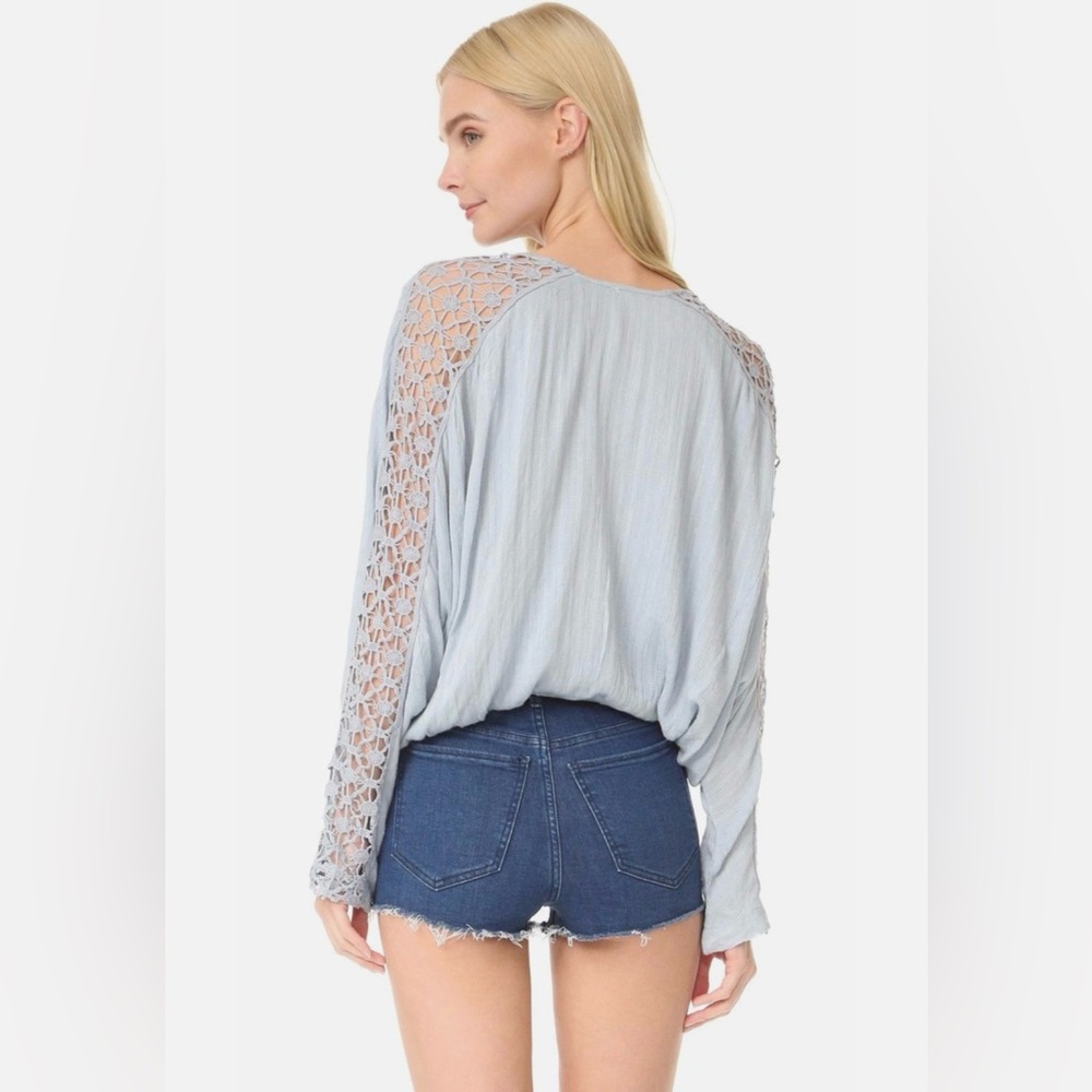 Free People Runaway Crochet Blouse Sky Blue M NWT Boho Cropped - Picture 6 of 11